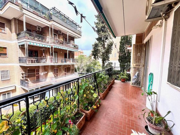 appartamento in vendita a Roma in zona Gianicolense