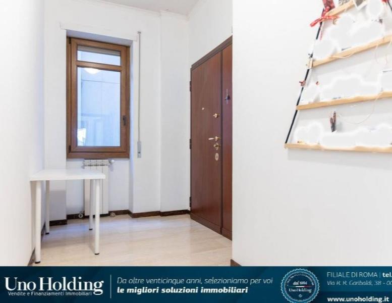 appartamento in vendita a Roma in zona Ardeatino