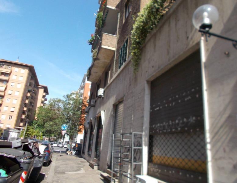 negozio in vendita a Roma in zona Trieste