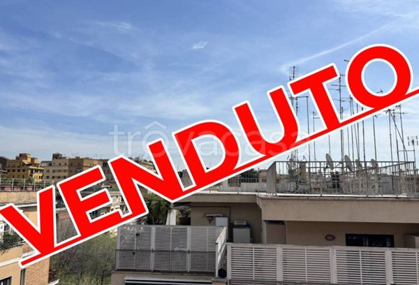 appartamento in vendita a Roma in zona Gianicolense