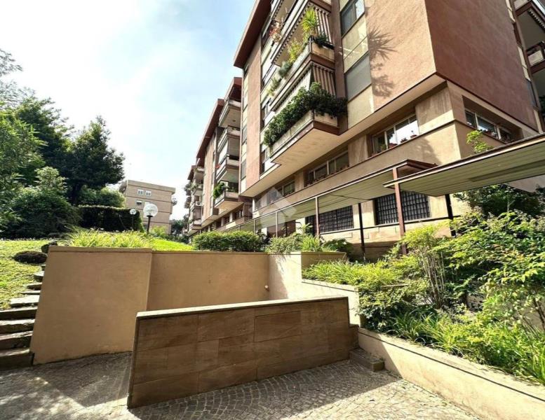 appartamento in vendita a Roma in zona Torrino