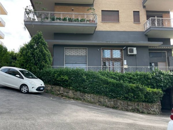 negozio in vendita a Roma in zona Casalotti