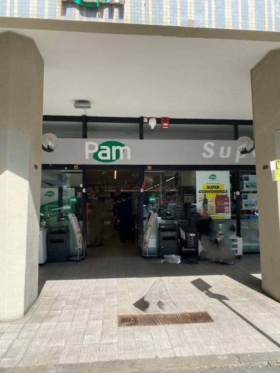 negozio in vendita a Roma