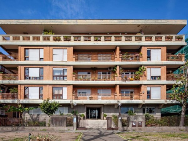 appartamento in vendita a Roma in zona Portuense