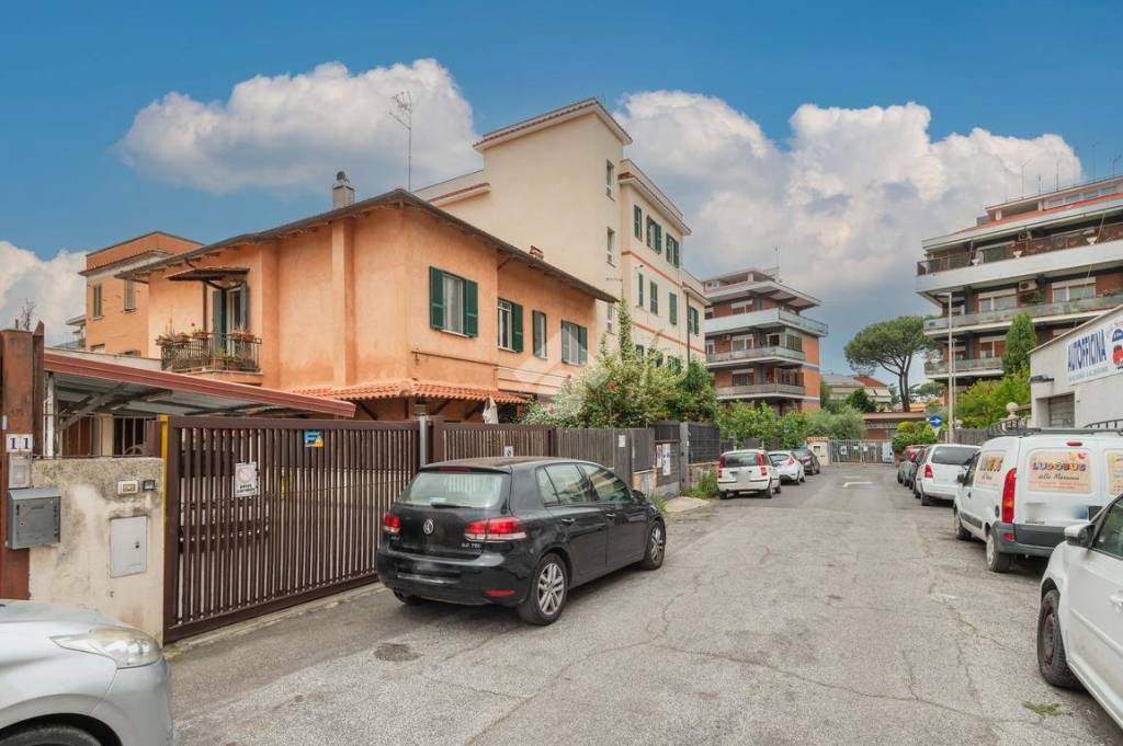 appartamento in vendita a Roma in zona Torrevecchia