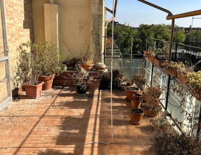 appartamento in vendita a Roma in zona Tuscolano