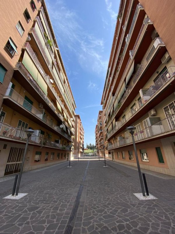 appartamento in vendita a Roma in zona Don Bosco