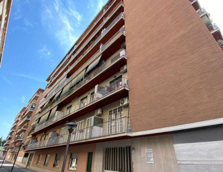appartamento in vendita a Roma in zona Don Bosco