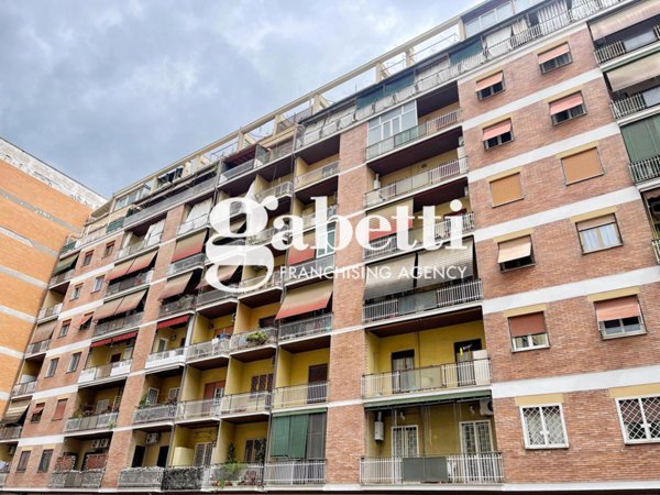 appartamento in vendita a Roma in zona Collatino