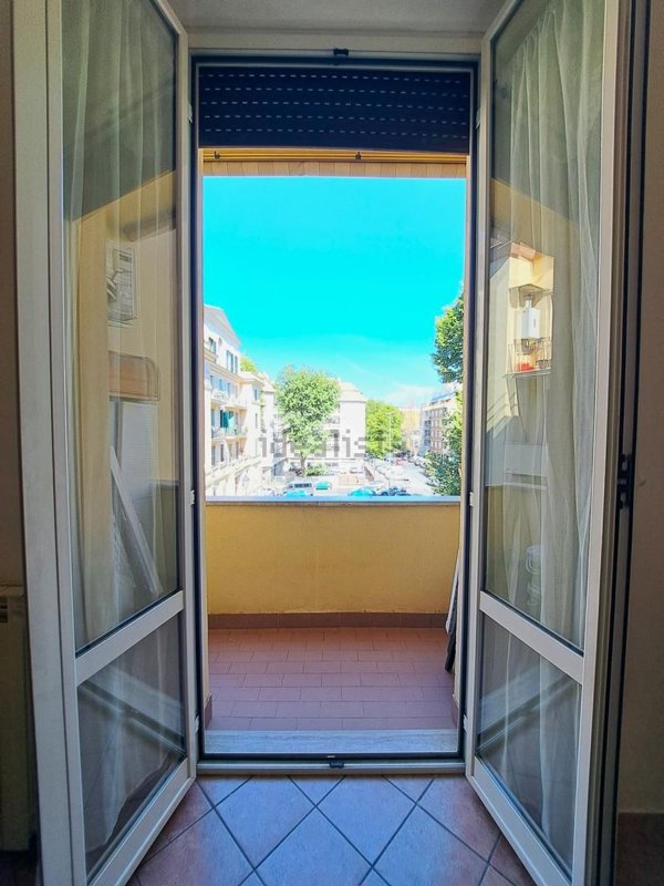 appartamento in vendita a Roma in zona Ostia