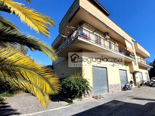 appartamento in vendita a Roma in zona Tor di Quinto