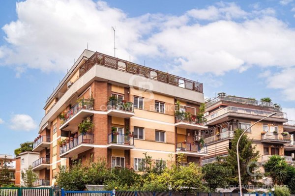 appartamento in vendita a Roma in zona Gianicolense