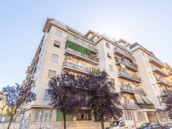 appartamento in vendita a Roma in zona Appio Latino