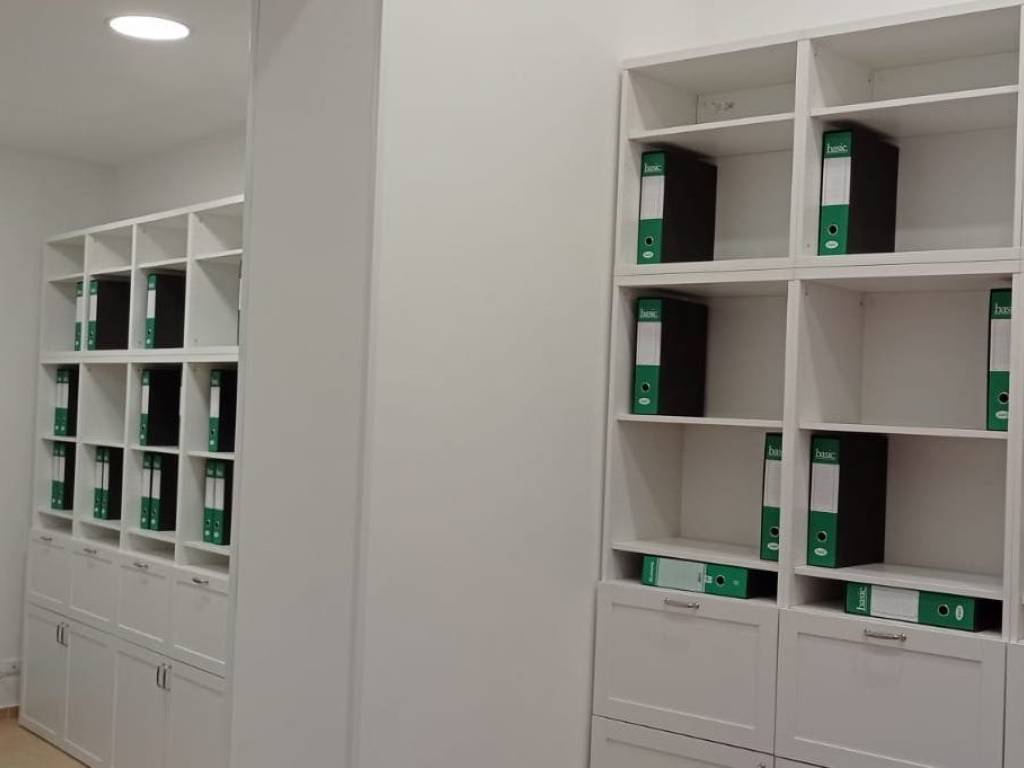 ufficio in vendita a Roma in zona Appio Latino