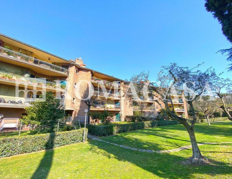 appartamento in vendita a Roma in zona EUR