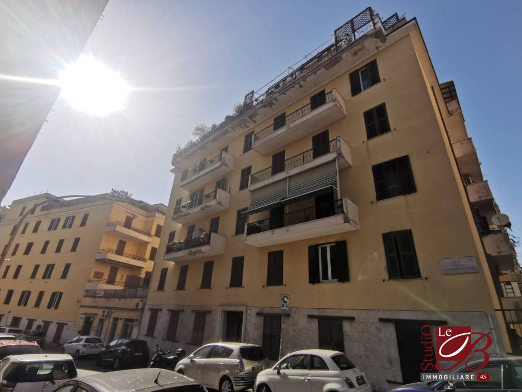 appartamento in vendita a Roma in zona Gianicolense