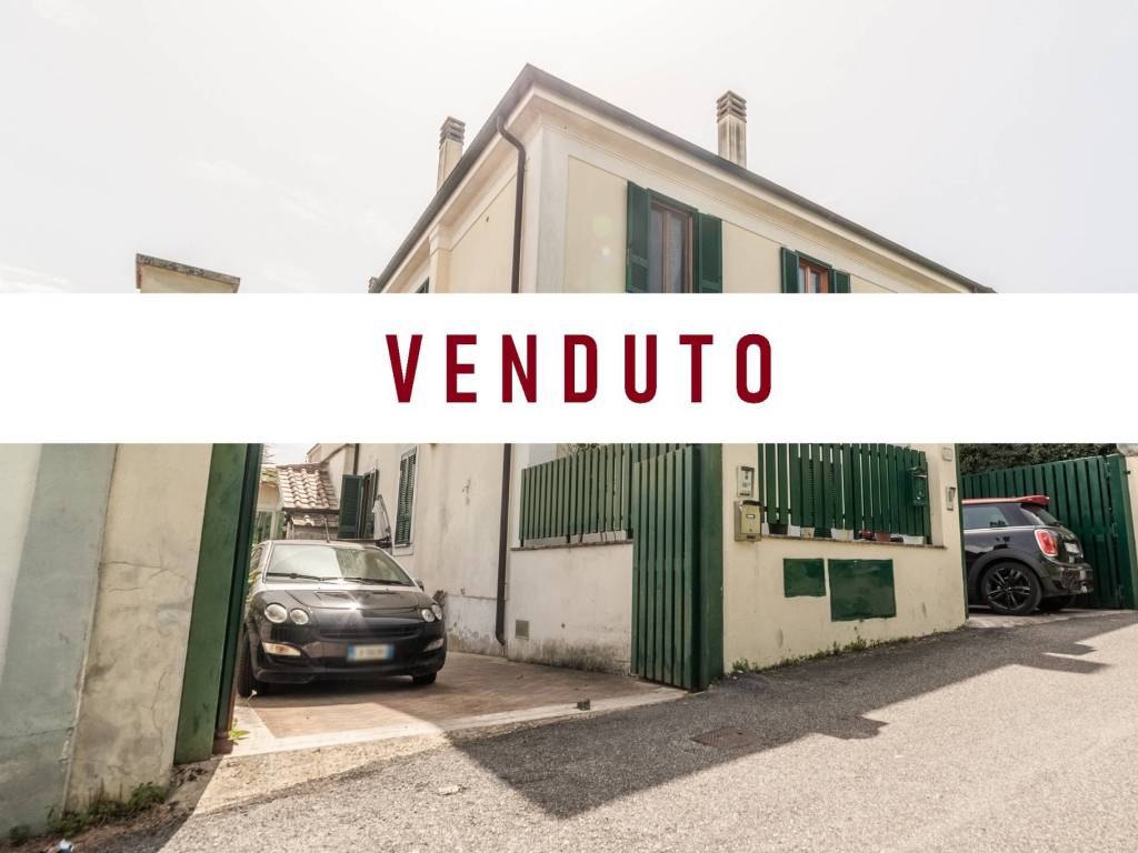 appartamento in vendita a Roma in zona Tomba di Nerone