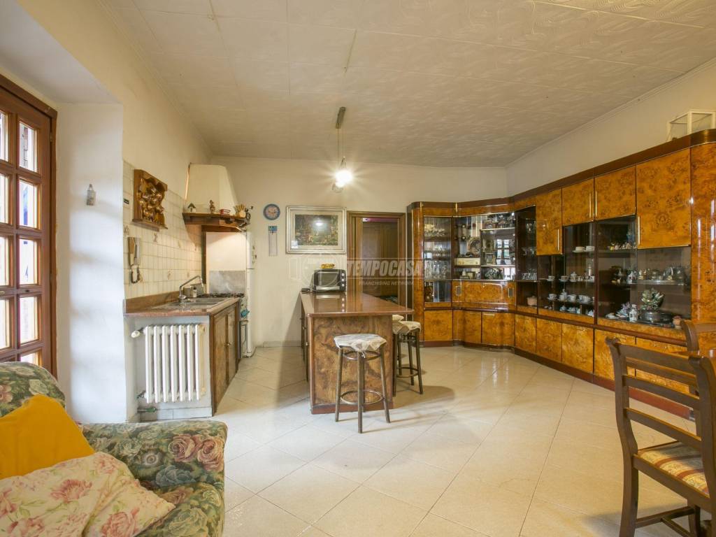 appartamento in vendita a Roma in zona Acilia