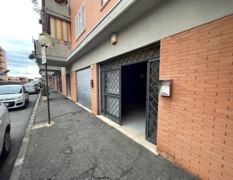 appartamento in vendita a Roma in zona Dragoncello
