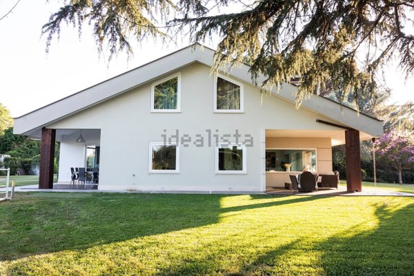 casa indipendente in vendita a Roma in zona Grottarossa