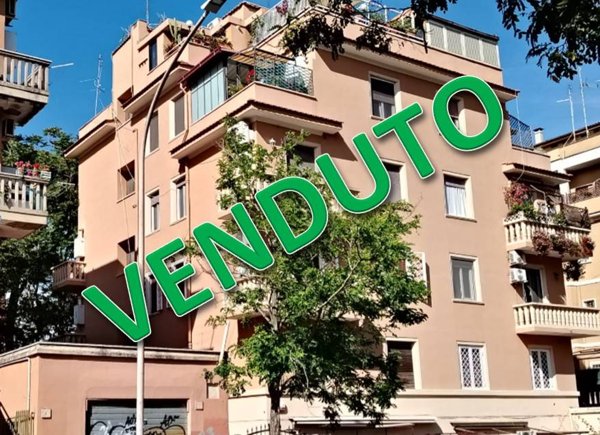 appartamento in vendita a Roma in zona Gianicolense