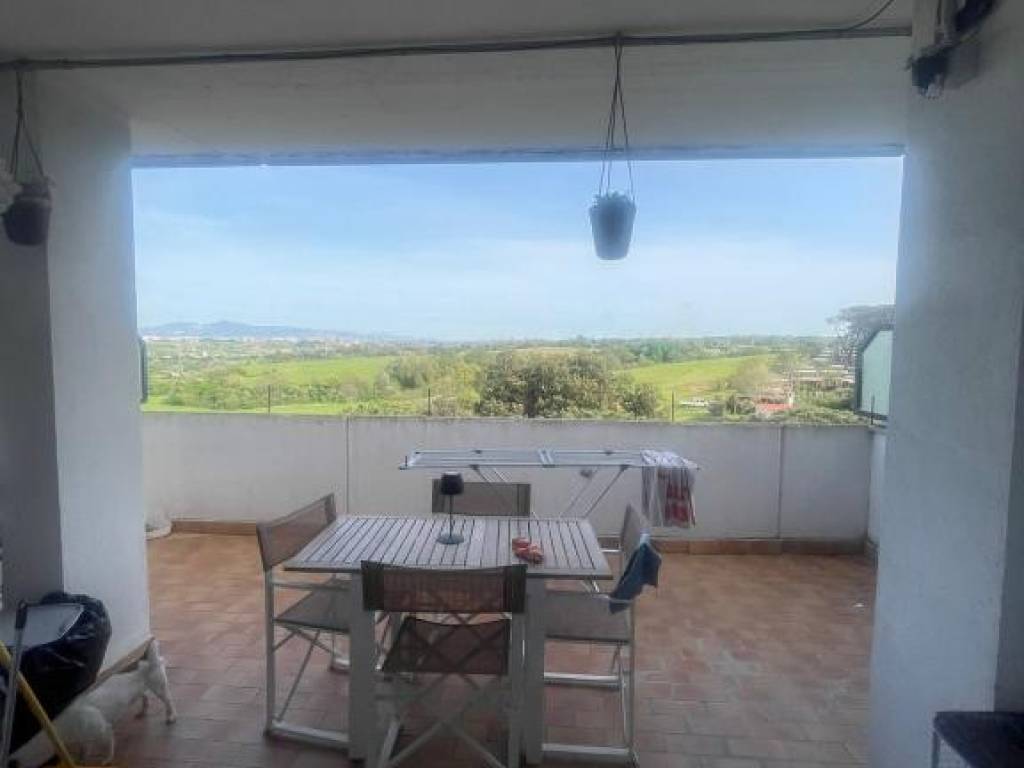 appartamento in vendita a Roma in zona Vitinia