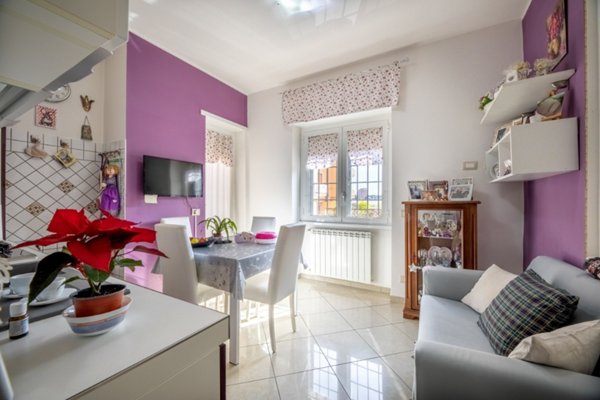 appartamento in vendita a Roma in zona Torre Angela