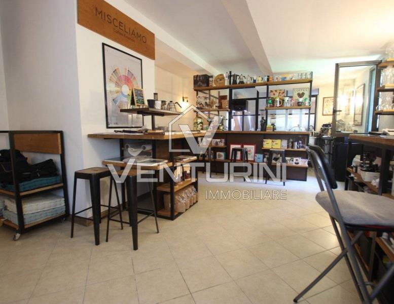 appartamento in vendita a Roma in zona Valle Muricana