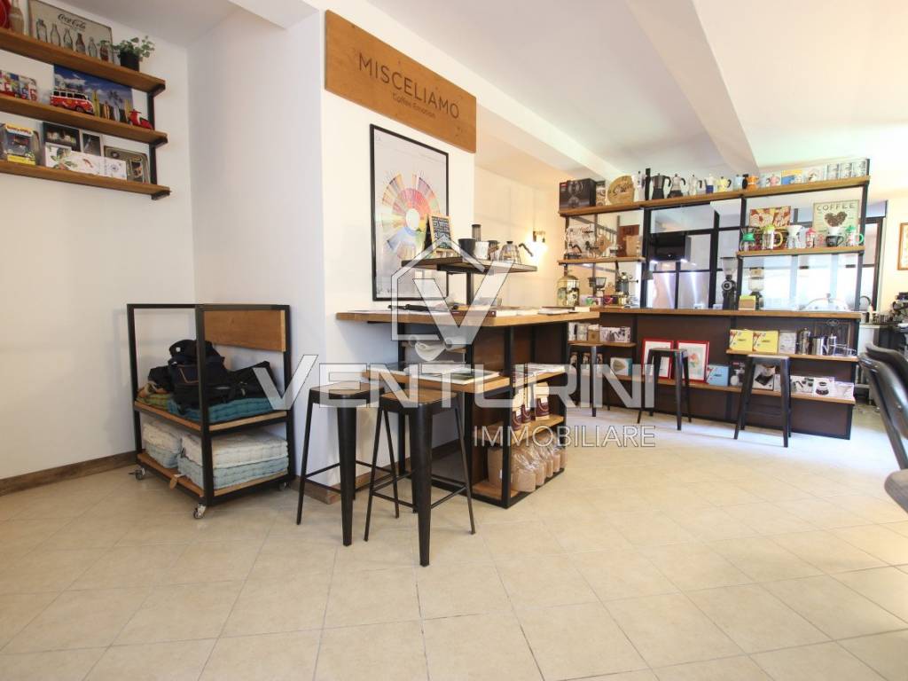 appartamento in vendita a Roma in zona Valle Muricana