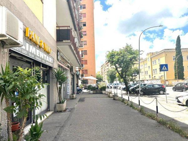 negozio in vendita a Roma in zona Tiburtino