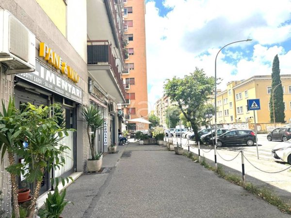 negozio in vendita a Roma in zona Tiburtino
