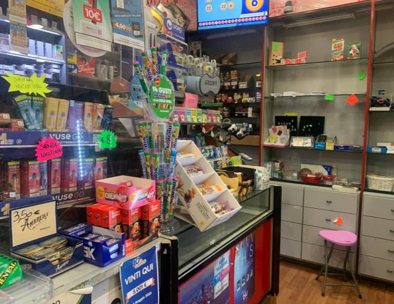 negozio in vendita a Roma