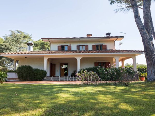 casa indipendente in vendita a Roma in zona Castel di Guido