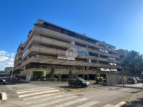 appartamento in vendita a Roma in zona Ponte di Nona