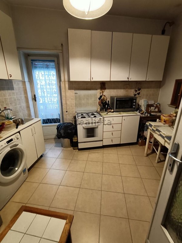 appartamento in vendita a Roma in zona Ostiense