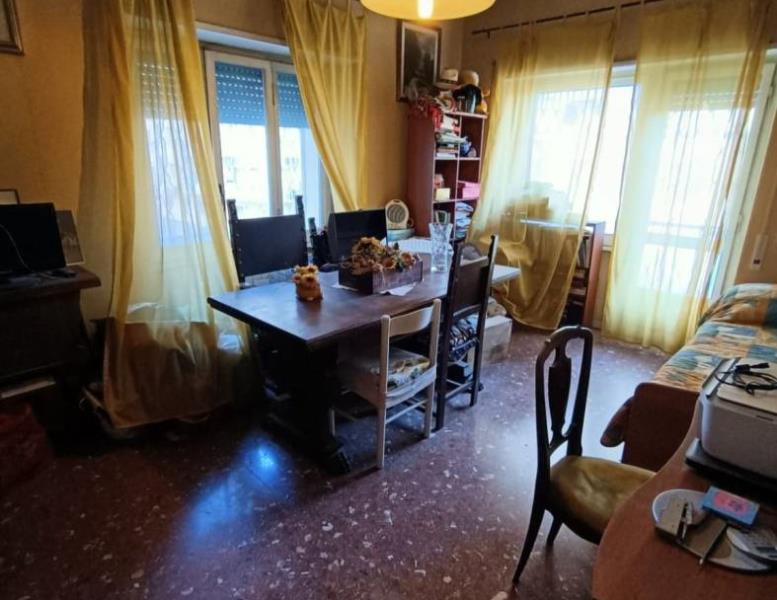 appartamento in vendita a Roma in zona Ostiense