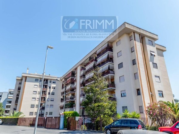 appartamento in vendita a Roma in zona Monte Sacro/Talenti