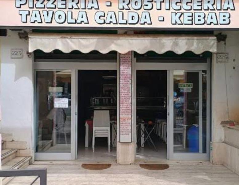 negozio in vendita a Roma in zona EUR