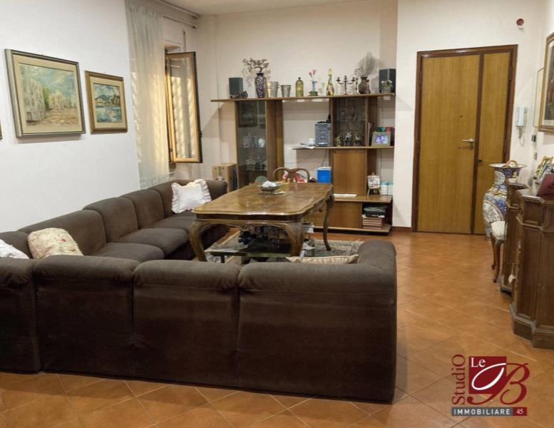 appartamento in vendita a Roma in zona Appio Latino