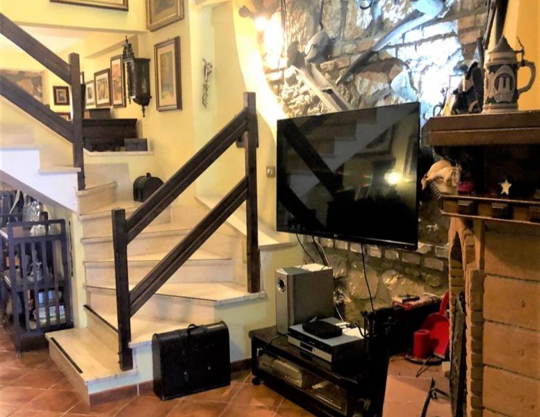 casa indipendente in vendita a Roma in zona Giuliano Dalmata