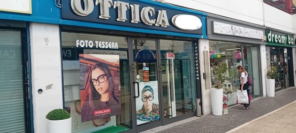 ufficio in vendita a Roma in zona Torre Angela