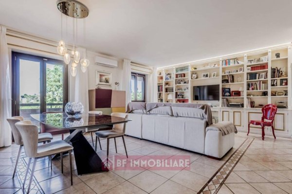 appartamento in vendita a Roma in zona EUR