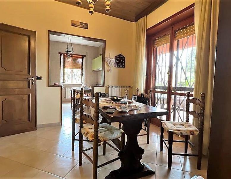 casa indipendente in vendita a Roma in zona Prima Porta