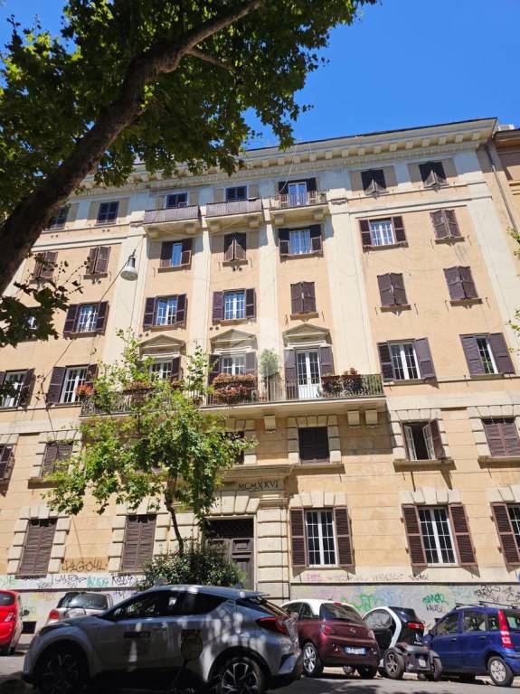 appartamento in vendita a Roma in zona Trastevere