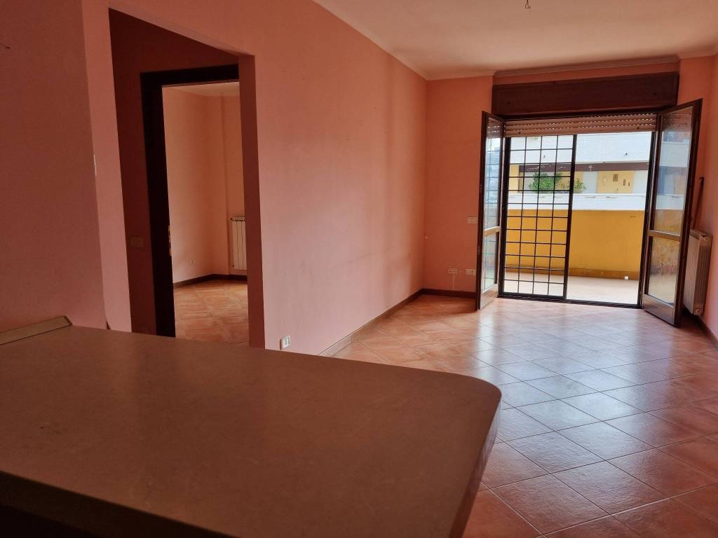 appartamento in vendita a Roma in zona Ostiense