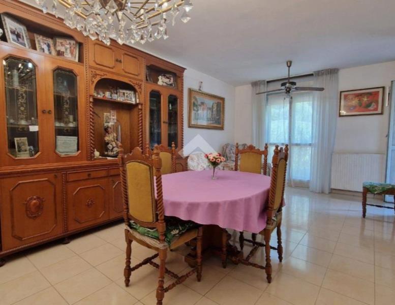 appartamento in vendita a Roma in zona Torre Gaia