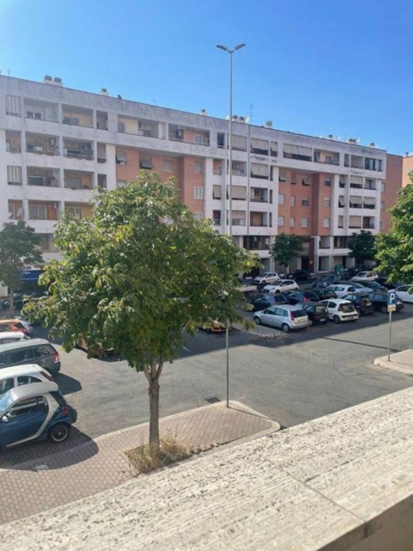 appartamento in vendita a Roma in zona Casal Monastero