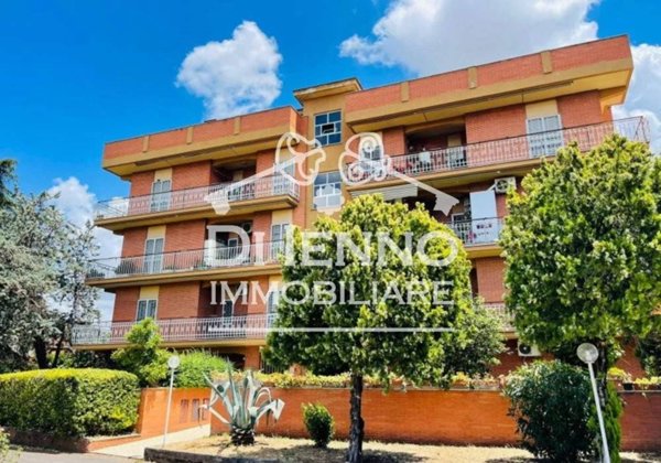appartamento in vendita a Roma in zona Torre Maura