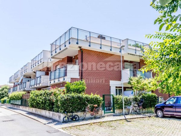 appartamento in vendita a Roma in zona Infernetto