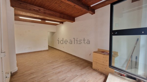 locale commerciale in vendita a Roma in zona Trastevere